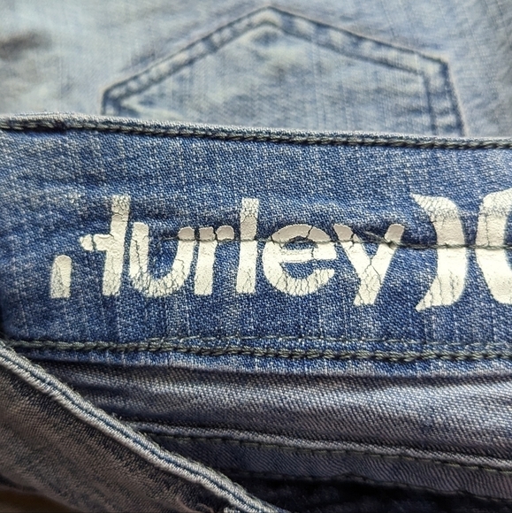 Hurley 81' Skinny Cut Off Shorts Sz EU 36 US 4 - Picture 13 of 15